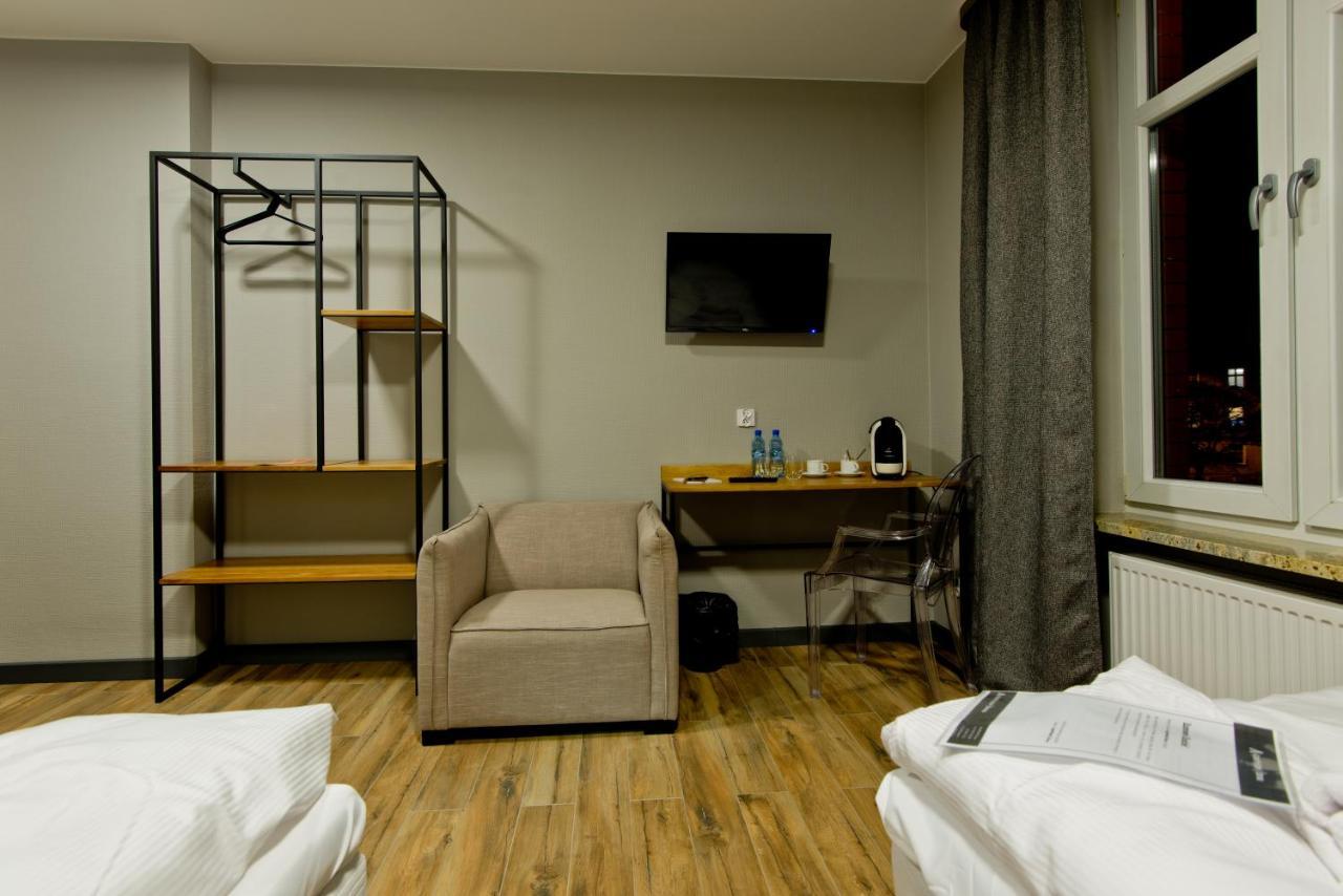 Apartsuites I Sorau Zary  Exterior photo A room at the hotel